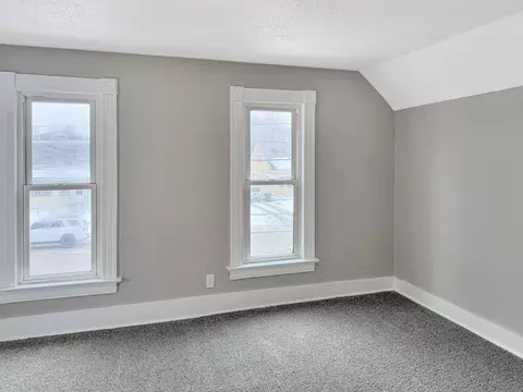 Bedroom - 809 11th Ave N, Fargo, ND 58102 photo 5 of 6