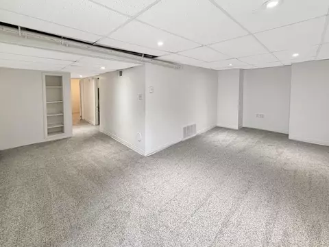Living - 809 11th Ave N, Fargo, ND 58102 photo 8 of 8