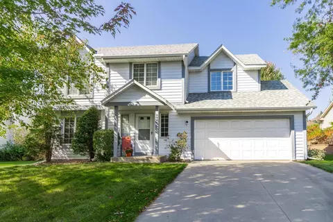 8944 Saint Croix Rd, Woodbury, MN 55125