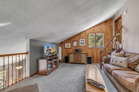 Living - 2309 Imperial Dr, Saint Cloud, MN 56301 photo 3 of 5