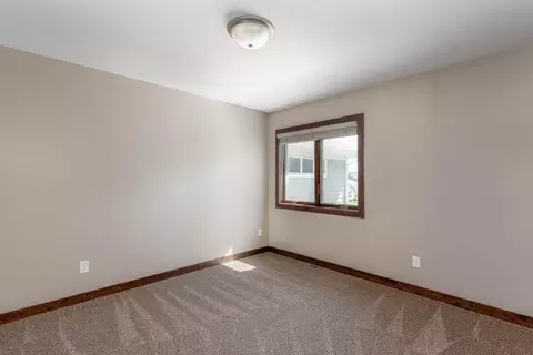 Bedroom - 814 Pinnacle Path, Mankato, MN 56001 photo 3 of 3
