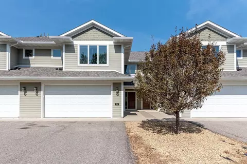 Exterior - 814 Pinnacle Path, Mankato, MN 56001 photo 2 of 7