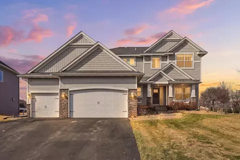 4798 Prairie Trl N, Hugo, MN 55038