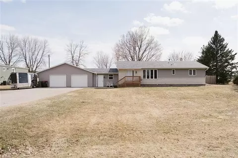 27271 93rd St, Buckman, MN 56364