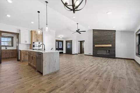 Living - 3408 Granite Way S, Saint Cloud, MN 56301 photo 2 of 8