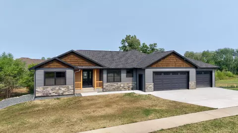 Exterior - 3408 Granite Way S, Saint Cloud, MN 56301 photo 8 of 9