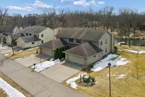 511 W Riverview Dr, Waterville, MN 56096