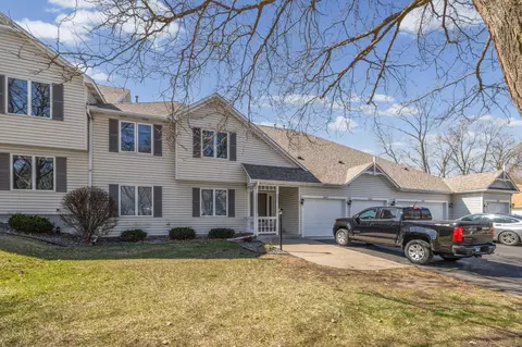 2662 Lake Court Dr #48, Mounds View, MN 55112