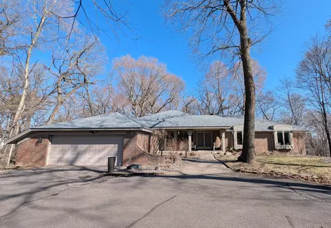 18216 Woolman Dr, Minnetonka, MN 55345