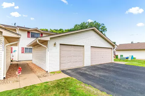 10658 Hummingbird St NW, Coon Rapids, MN 55433