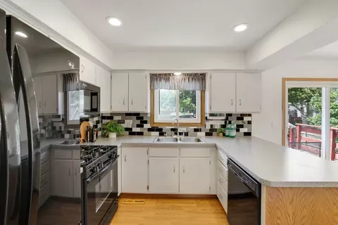Kitchen - 7337 116th Pl N, Champlin, MN 55316 photo 2 of 2