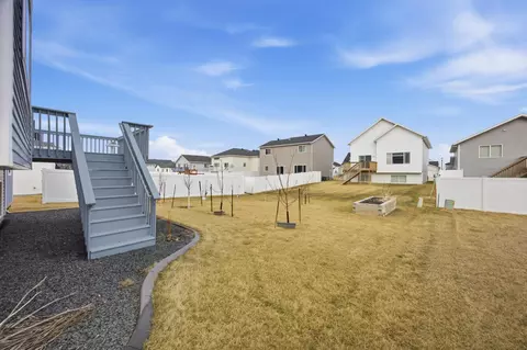 Exterior - 7274 29th St S, Fargo, ND 58104 photo 4 of 5