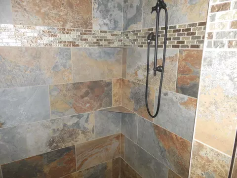 Bath - 11775 Forestview Dr, Baxter, MN 56425 photo 4 of 5