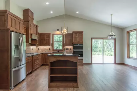 Kitchen - 11775 Forestview Dr, Baxter, MN 56425 photo 4 of 4