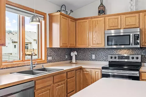 Kitchen - 2218 Chase Dr, Faribault, MN 55021 photo 3 of 5