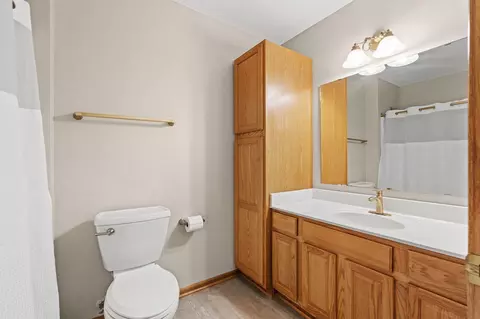 Bath - 2218 Chase Dr, Faribault, MN 55021 photo 2 of 3