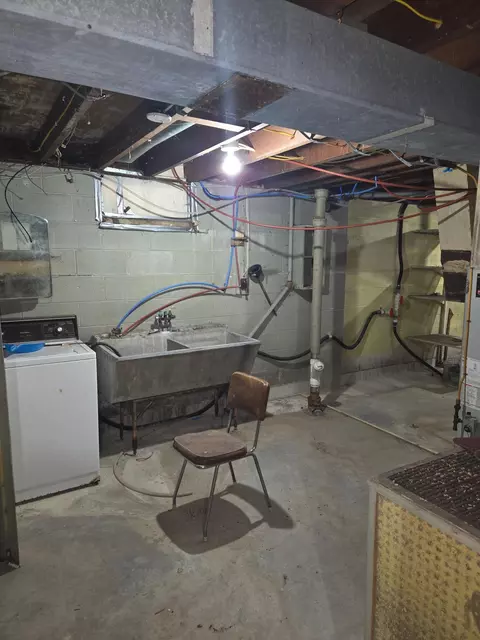 Other - 918 Plainview Ln, Albert Lea, MN 56007 photo 2 of 8