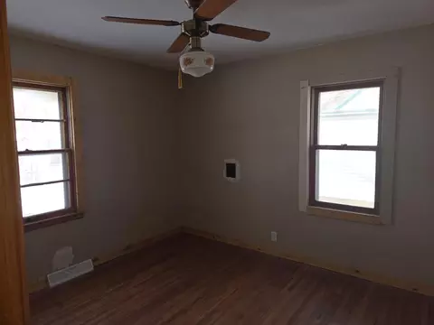 Bedroom - 918 Plainview Ln, Albert Lea, MN 56007 photo 1 of 2