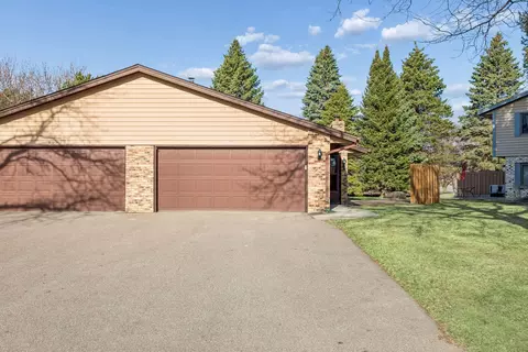 7101 Robinwood, Woodbury, MN 55125