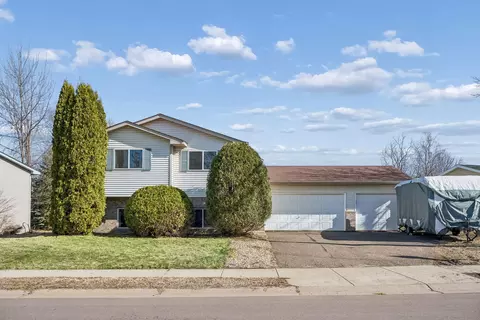 425 1st St N, Montrose, MN 55363