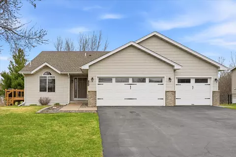 402 Birch St SW, Isanti, MN 55040