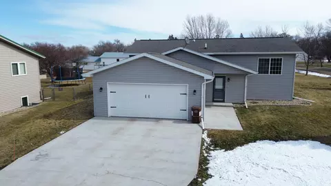 7005 4th St, Lake Park, MN 56554