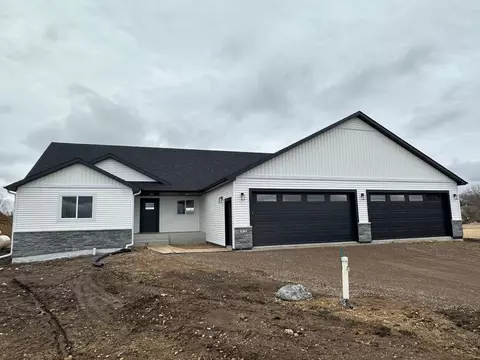 93 Meadow Ln, Cold Spring, MN 56320