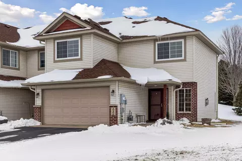 19490 Prairieview Dr, Rogers, MN 55374