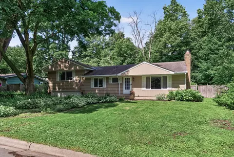 4830 Shady Ln N, Minnetonka, MN 55345
