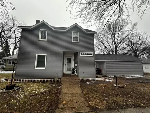 806 E Lincoln Ave, Montevideo, MN 56265