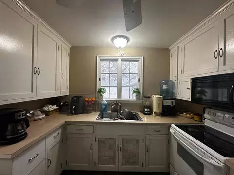 Kitchen - 806 E Lincoln Ave, Montevideo, MN 56265 photo 2 of 2