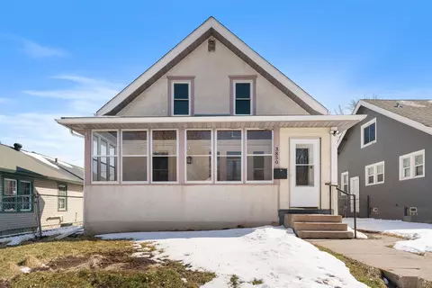 3850 Colfax Ave N, Minneapolis, MN 55412
