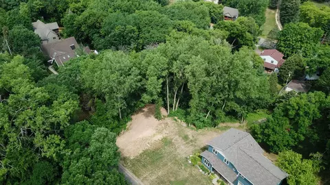2113 Oakridge St, Saint Paul, MN 55119
