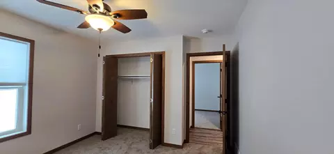 Bedroom - 610 E 4th St, Albert Lea, MN 56007 photo 6 of 6