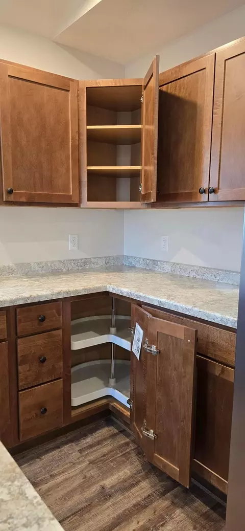 Kitchen - 610 E 4th St, Albert Lea, MN 56007 photo 8 of 9