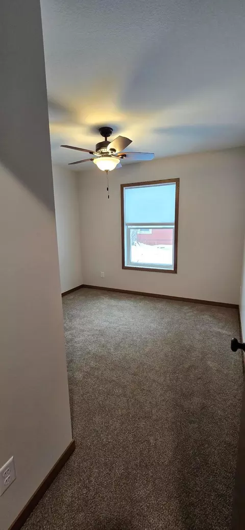 Bedroom - 610 E 4th St, Albert Lea, MN 56007 photo 1 of 6