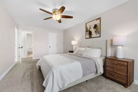 2730 Dale St N #D214, Roseville, MN 55113