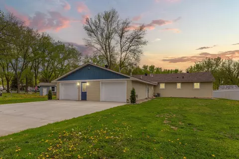918 Marian St, Waterville, MN 56096