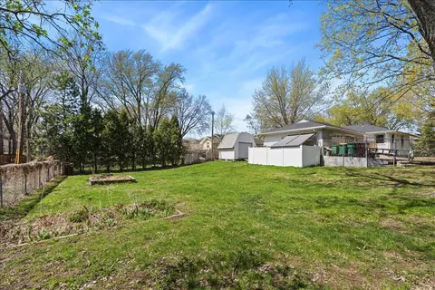 Exterior - 221 E 94th St, Bloomington, MN 55420 photo 5 of 5