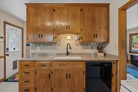 Kitchen - 221 E 94th St, Bloomington, MN 55420 photo 3 of 5