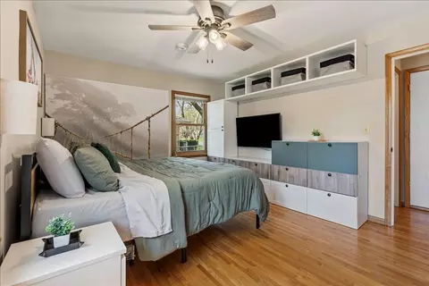 Bedroom - 221 E 94th St, Bloomington, MN 55420 photo 1 of 5