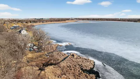 140 W Eagle Lake Dr, Maple Grove, MN 55369