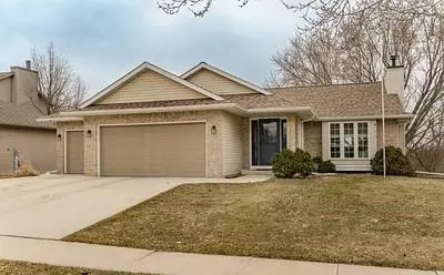 1308 38th St SW, Rochester, MN 55902