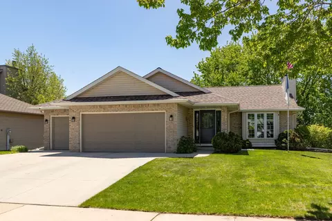 1308 38th St SW, Rochester, MN 55902