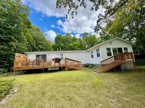 14196 E Fox Lake Rd, Detroit Lakes, MN 56501