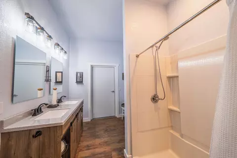 Bath - 25379 Deerpath Loop, Pelican Rapids, MN 56572 photo 4 of 4