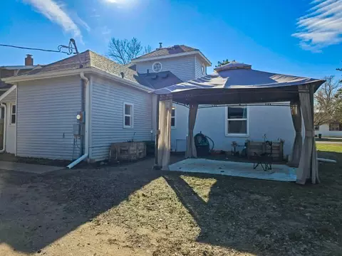 Exterior - 816 N 10th St, Brainerd, MN 56401 photo 3 of 4