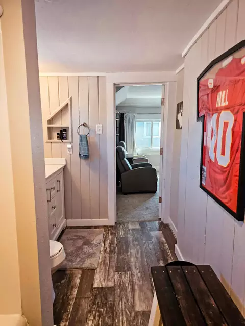 Bath - 816 N 10th St, Brainerd, MN 56401 photo 5 of 5