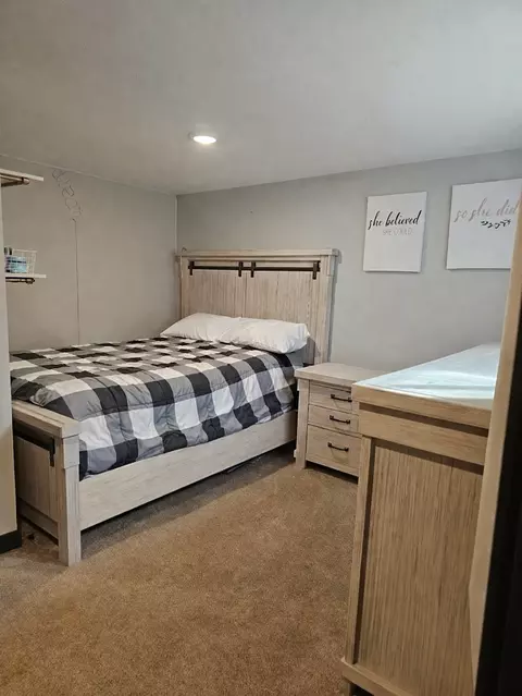 Bedroom - 816 N 10th St, Brainerd, MN 56401 photo 6 of 7