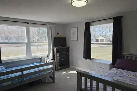 Bedroom - 816 N 10th St, Brainerd, MN 56401 photo 5 of 7
